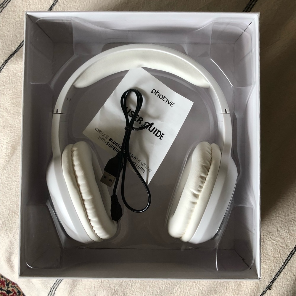 Wireless Bluetooth headphones!